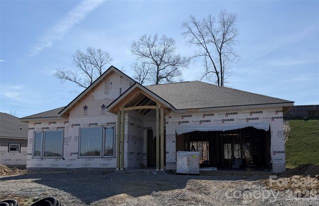 504 Blue River Drive, Arden, NC 28704