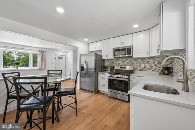 118 COUNTRY CLUB RD, Pine Hill, NJ 08021
