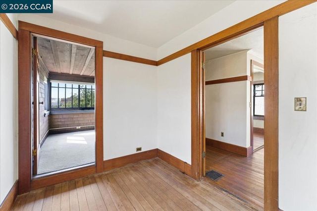 4113 Terrace St, Oakland, CA 94611
