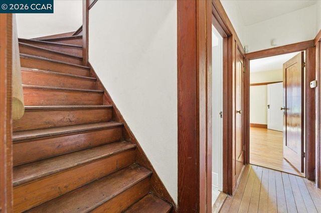 4113 Terrace St, Oakland, CA 94611