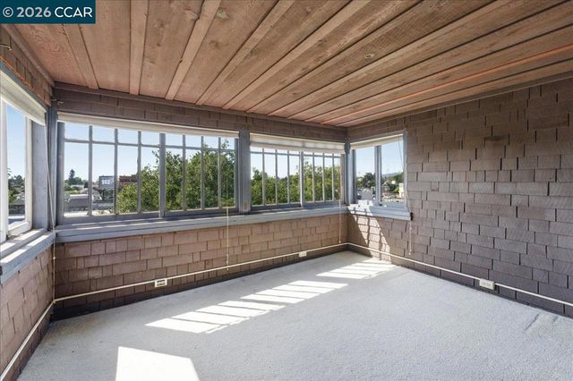 4113 Terrace St, Oakland, CA 94611