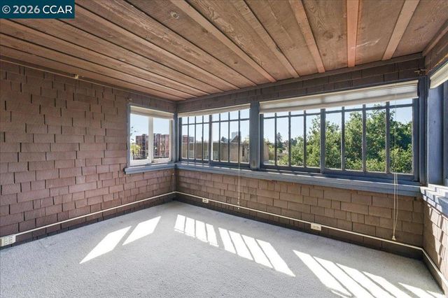4113 Terrace St, Oakland, CA 94611