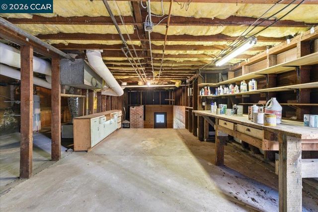 4113 Terrace St, Oakland, CA 94611