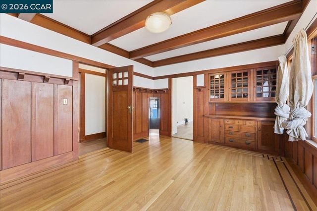 4113 Terrace St, Oakland, CA 94611