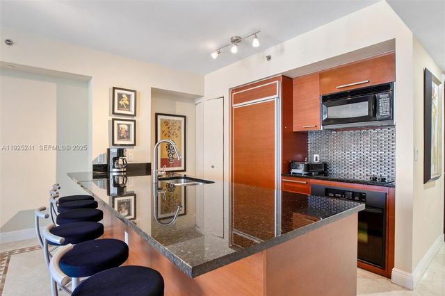 1830 S Ocean Dr 2212, Hallandale Beach, FL 33009