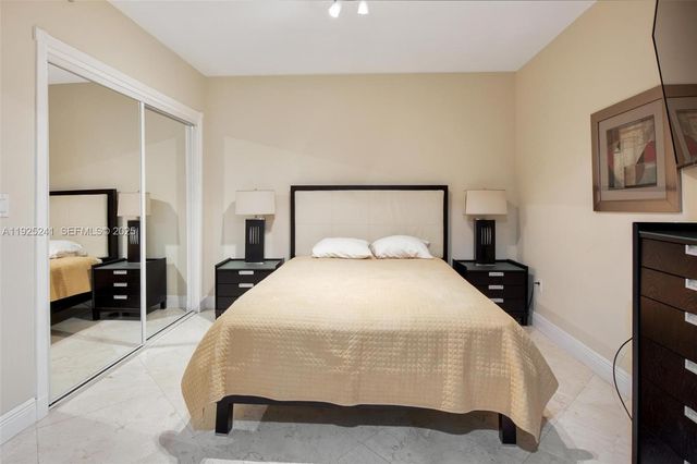 1830 S Ocean Dr 2212, Hallandale Beach, FL 33009