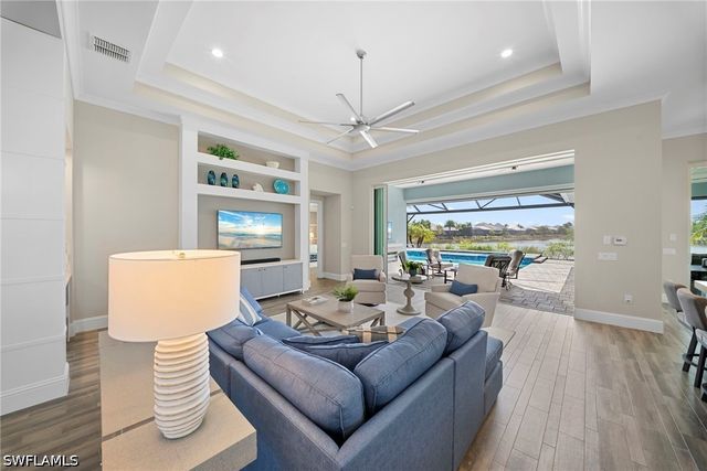 6076 Lucaya WAY, Naples, FL 34113