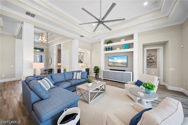 6076 Lucaya WAY, Naples, FL 34113