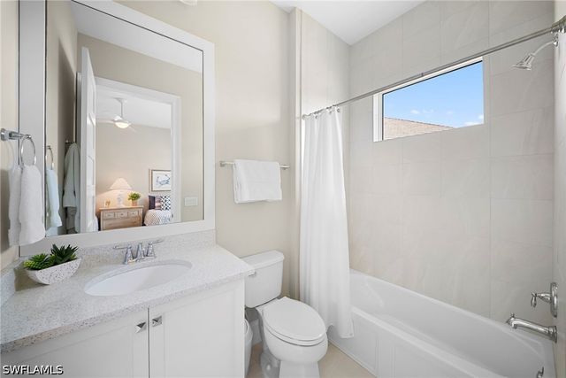 6076 Lucaya WAY, Naples, FL 34113