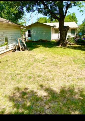 113 Moon Street, Cleburne, TX 76033
