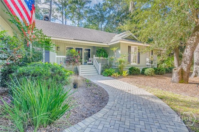 5 Pelham Road, Savannah, GA 31411
