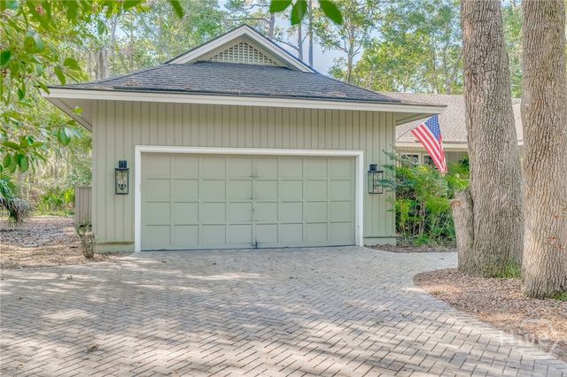 5 Pelham Road, Savannah, GA 31411