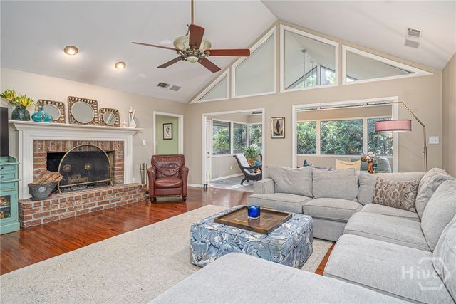 5 Pelham Road, Savannah, GA 31411