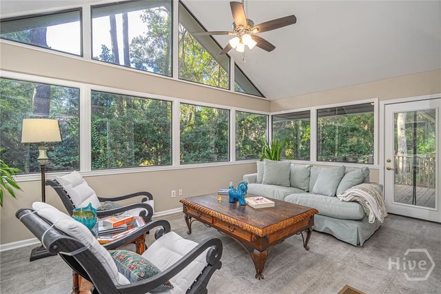 5 Pelham Road, Savannah, GA 31411