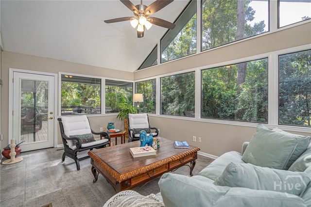 5 Pelham Road, Savannah, GA 31411