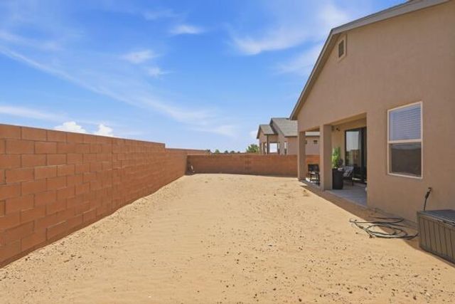 4654 Manzano Peak Street SW, Los Lunas, NM 87031