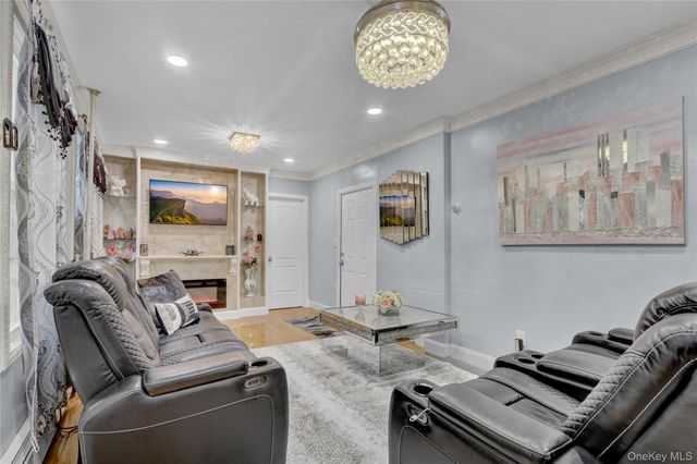 10749 117th Street, Richmond Hill, NY 11419