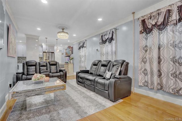 10749 117th Street, Richmond Hill, NY 11419