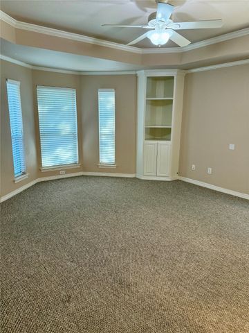 106 Wellington Court, Waxahachie, TX 75165