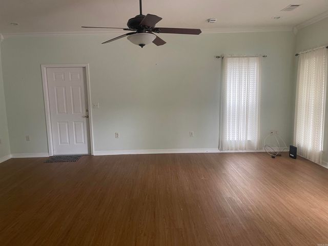 746 Embassy Parkway, Mountain Home, AR 72653