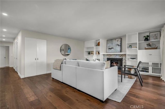 2538 E 2nd Street 104, Long Beach, CA 90803