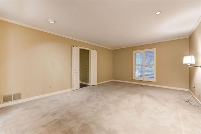 1433 Glenbrook Drive, Oklahoma City, OK 73118