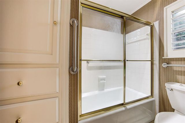 1433 Glenbrook Drive, Oklahoma City, OK 73118