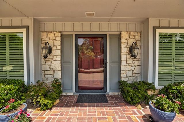 1433 Glenbrook Drive, Oklahoma City, OK 73118
