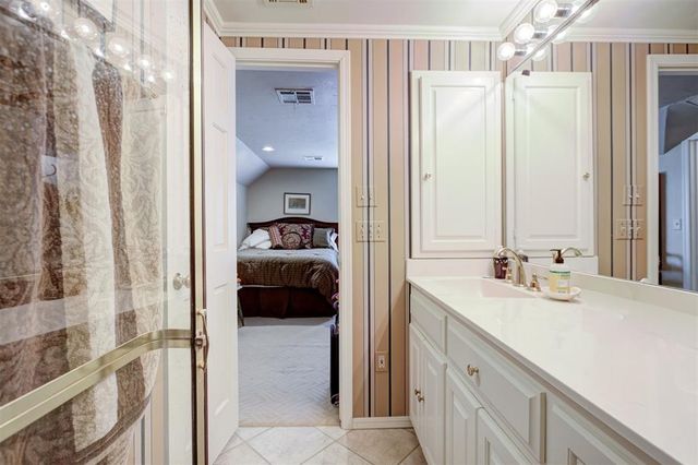 1433 Glenbrook Drive, Oklahoma City, OK 73118