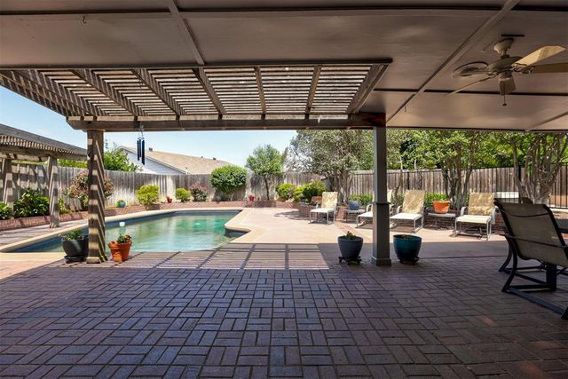 1433 Glenbrook Drive, Oklahoma City, OK 73118