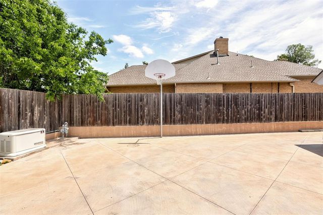 1433 Glenbrook Drive, Oklahoma City, OK 73118
