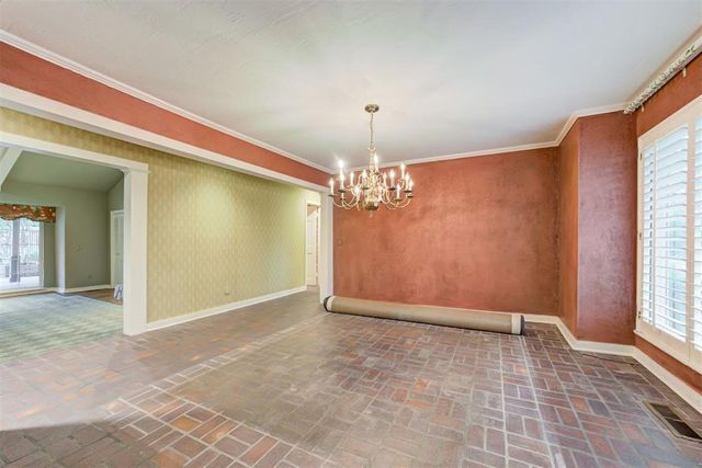 1433 Glenbrook Drive, Oklahoma City, OK 73118