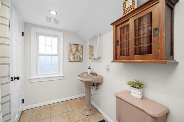 1811 N 72nd Court, Elmwood Park, IL 60707