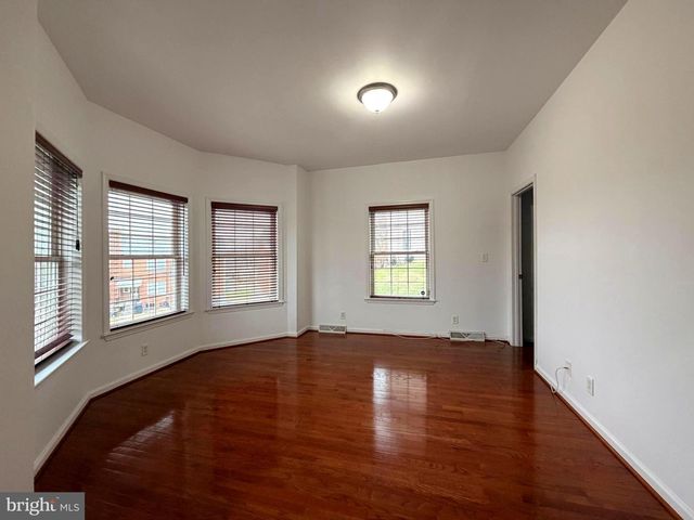 1986 RETTA GILLIAM CT SE, Washington, DC 20020