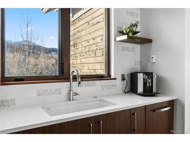 240 Game Trail Rd, Silverthorne, CO 80498
