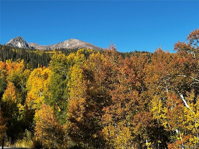 240 Game Trail Rd, Silverthorne, CO 80498