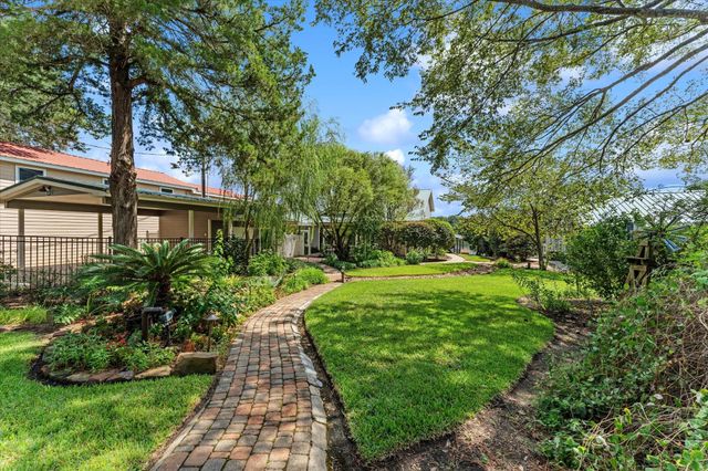 16372 Lochness Dr Drive, Willis, TX 77318