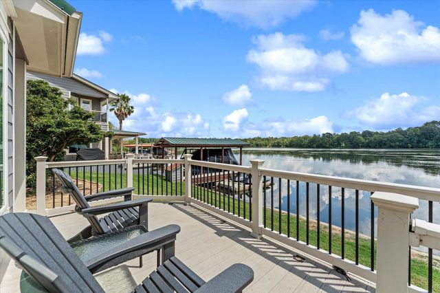 16372 Lochness Dr Drive, Willis, TX 77318