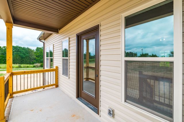 1200 Vickie Ln, Portland, TN 37148