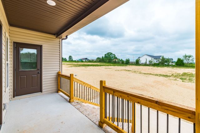 1200 Vickie Ln, Portland, TN 37148