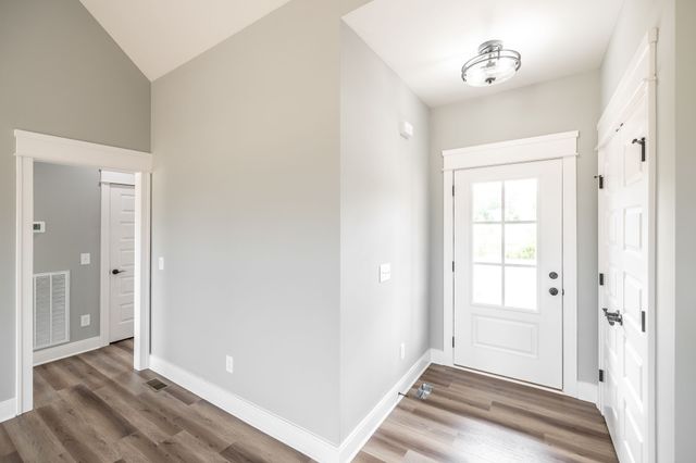 1200 Vickie Ln, Portland, TN 37148