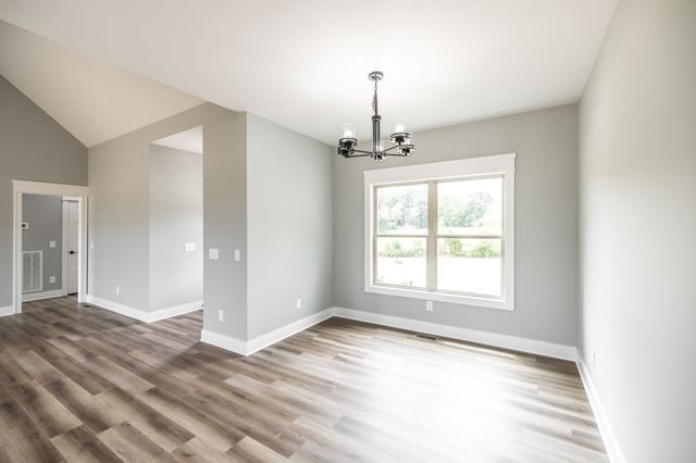 1200 Vickie Ln, Portland, TN 37148