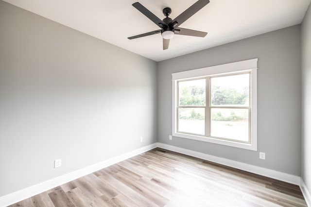 1200 Vickie Ln, Portland, TN 37148