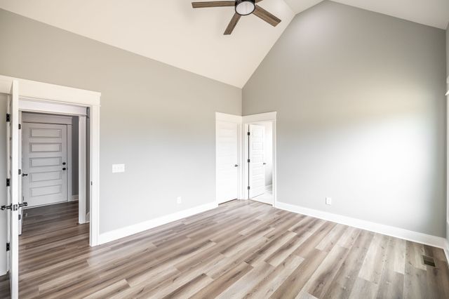 1200 Vickie Ln, Portland, TN 37148