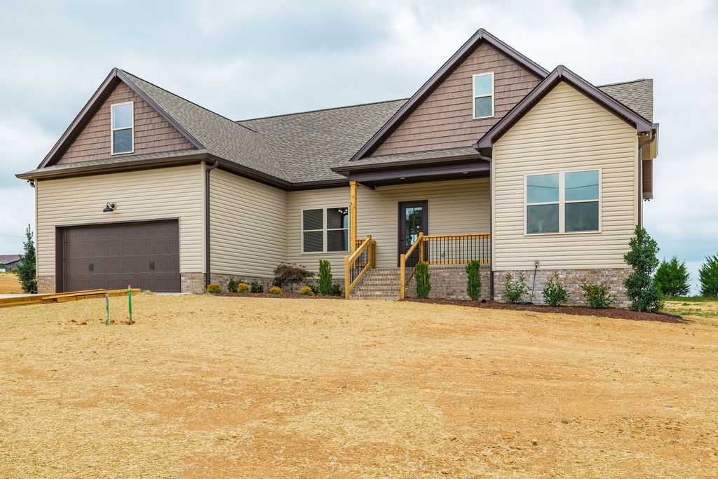 1200 Vickie Ln, Portland, TN 37148