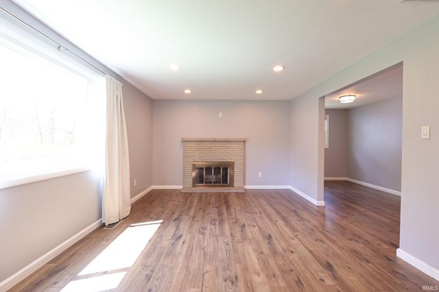 1418 Deveron Drive, New Haven, IN 46774