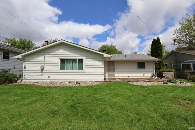 1418 Deveron Drive, New Haven, IN 46774