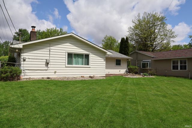 1418 Deveron Drive, New Haven, IN 46774
