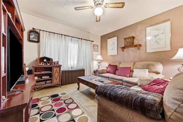 1520 Alverado Ave, Beechview, PA 15216