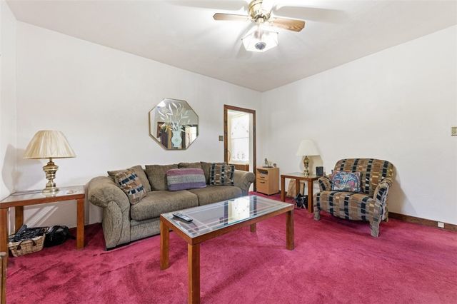 1520 Alverado Ave, Beechview, PA 15216